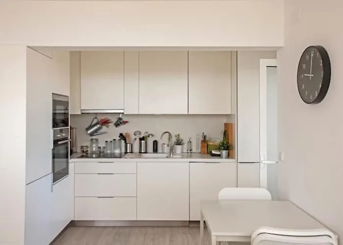 Magnificent 1 Bedroom With Views Over The Ocean Apartamento *