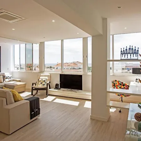 Magnificent 1 Bedroom With Views Over The Ocean Apartament Costa de Caparica