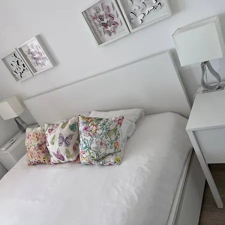 Apartament Magnificent 1 Bedroom With Views Over The Ocean